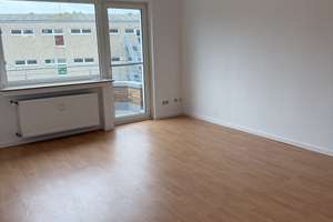 Helle 3-Zimmer Wohnung mit Balkon im 2. OG in Düsseldorf-Unterrath – Die vollständige Adresse der Immobilie erhältst du vom Anbieter., 40468 Unterrath, Düsseldorf – Vorschaubild 1