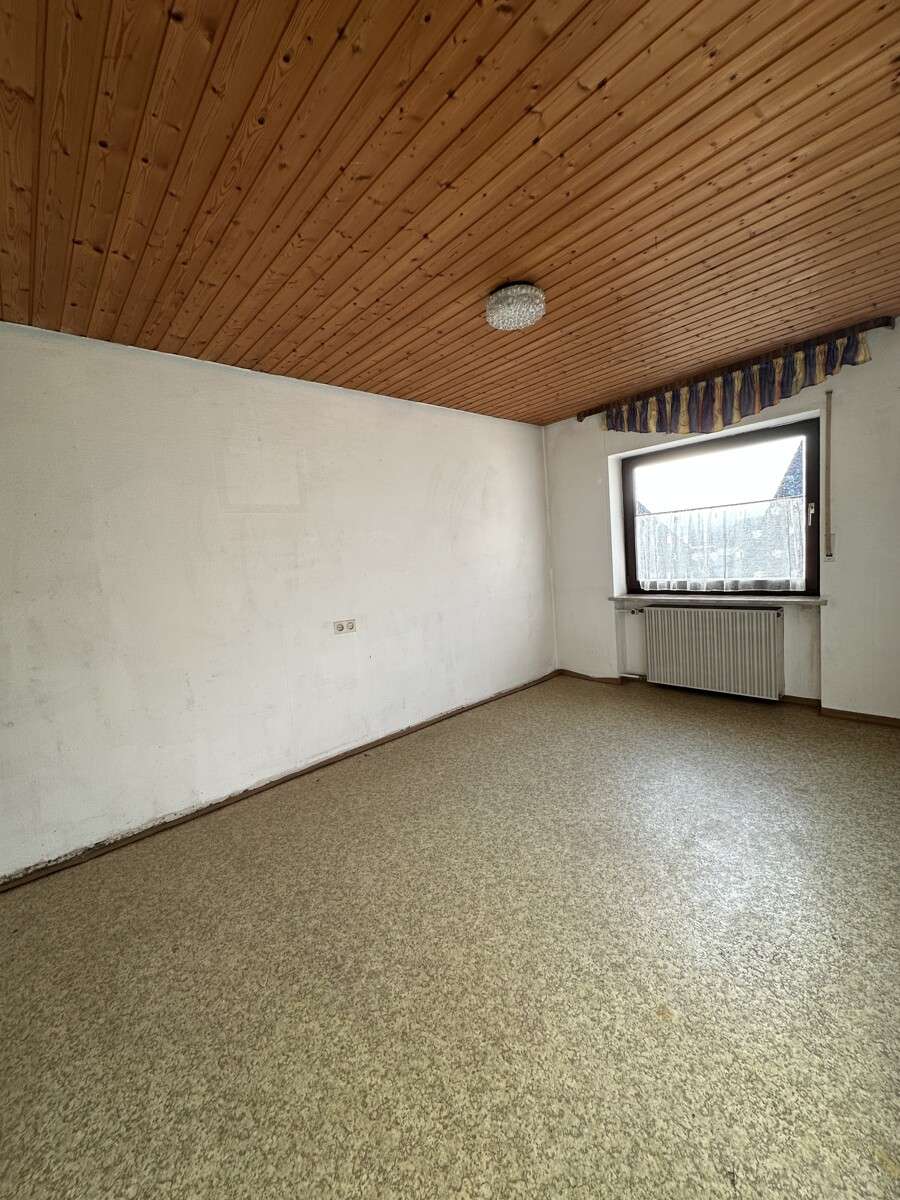 Immobilie in Schöntal - Charaktervoller Hof mit Haus, Garage und Nebengebäuden! - Bild 9