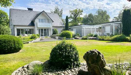 Bild von Hochwertiges Traumhaus direkt am See - Charmant und einzigartig