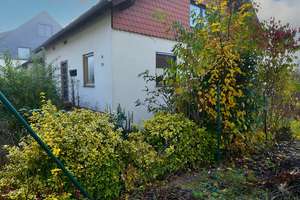 Bezugsfreies Einfamilienhaus in beliebter Wohngegend – Rosenbergstraße 11, 37412 Herzberg am Harz – Vorschaubild 2