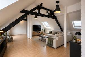 Charmante Dachgeschoss-Maisonettewohnung im Herzen von Pempelfort - Nahe der Nordstraße