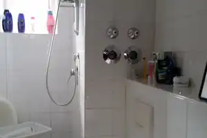 Helle 2-Zimmer-Wohnung mit Balkon in gepflegter Wohnanlage – Augsburg – Vorschaubild 2