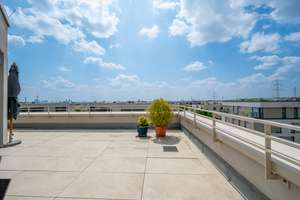 Penthouse-Highlight in Frankfurt-Riedberg mit privater Dachterrasse und weitem Skylineblick – 60438 Kalbach-Riedberg, Frankfurt am Main – Vorschaubild 2