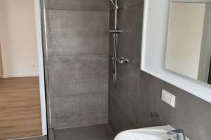 Lebensraum mit Balkon: 2-Zimmer-Penthousewohnung in Saarbrücken