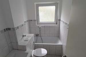 Top Lage** 3 Raum-Wohnung mit Balkon in Oberhausen-Königshardt – Pfalzgrafenstr. 23, 46147 Sterkrade-Nord, Oberhausen – Vorschaubild 6