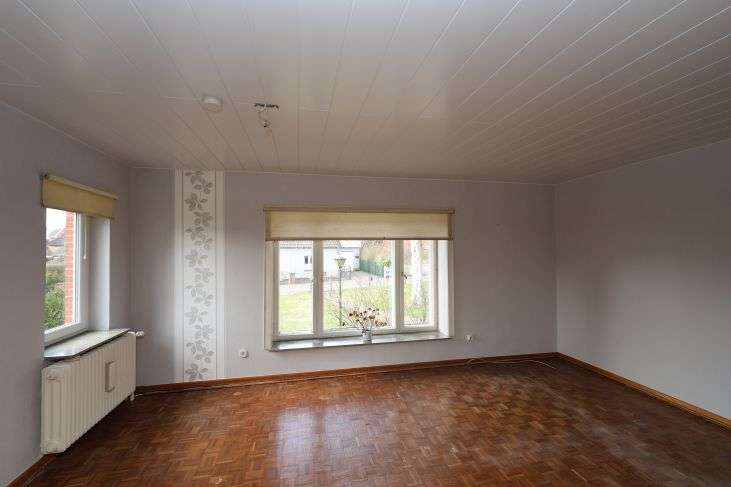 Immobilie in Groven - Gediegenes Einfamilienhaus auf schönem Grundstück mit altem Baumbestand in Lunden, Kreis Dithmarsche - Bild 17