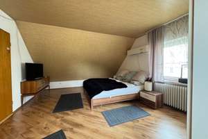 Wohnen und attraktive Mieteinnahmen -  Einfamilienhaus mit 20 Garagenstellplät – Die vollständige Adresse der Immobilie erhältst du vom Anbieter., 58095 Mittelstadt, Hagen – Vorschaubild 9