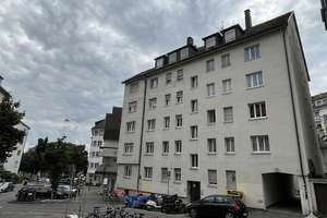 Stuttgart-West: 2-Zimmer-Wohnung im Dachgeschoss