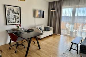 Ruhige, teilmöblierte 1-Zimmer-Wohnung im 4.OG mit Weitblick - ab 01.08.