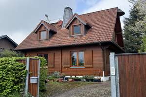 Ihr Traumhaus im Grünen – Massivholzhaus mit Kamin und großzügigem Garten – Die vollständige Adresse der Immobilie erhältst du vom Anbieter., 52393 Hürtgenwald – Vorschaubild 3