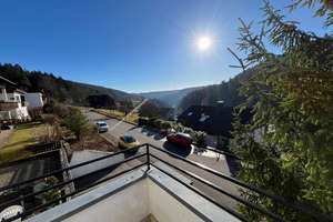 Lichtdurchflutete 2-Zimmer-Wohnung mit Balkon und einer wunderschönen Aussicht – 78144 Schramberg – Vorschaubild 2