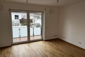 Wohnung mit Balkon, hochwertiger Einbauküche und Außenstellplatz im Inneren Westen  – Von-Brettreich-Straße 3, 93049 Westenviertel, Regensburg – Vorschaubild 12