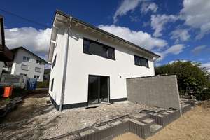 Neubau Doppelhaushälfte mit Terrasse, Garten und 2 Stellplätzen. – Die vollständige Adresse der Immobilie erhältst du vom Anbieter., 56587 Straßenhaus – Vorschaubild 10