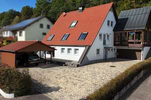 REIZVOLLES 1- / 2-FAMILIENHAUS
MIT WINTERGARTEN UND GROSSEM GARTEN IN SCHÖNER RANDLAGE – Die vollständige Adresse der Immobilie erhältst du vom Anbieter., 74545 Michelfeld – Vorschaubild 1