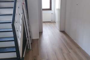 Das Haus liegt in der Gemeinde Nörvenich in einer ruhigen Seitenstraße. Verkehrsmässig ist Nörvenich – Die vollständige Adresse der Immobilie erhältst du vom Anbieter., 52388 Nörvenich – Vorschaubild 5