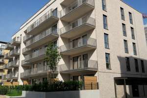 Attraktive, helle 2­-Zimmer-Wohnung mit Balkon in Hamburg-­Ottensen