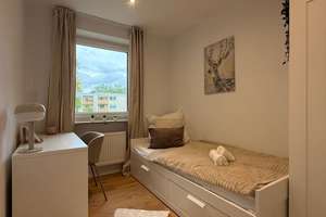  WG-Zimmer  in 5er WG München Bogenhausen – Knappertsbuschstraße 27, 81927 Englschalking, München – Vorschaubild 9