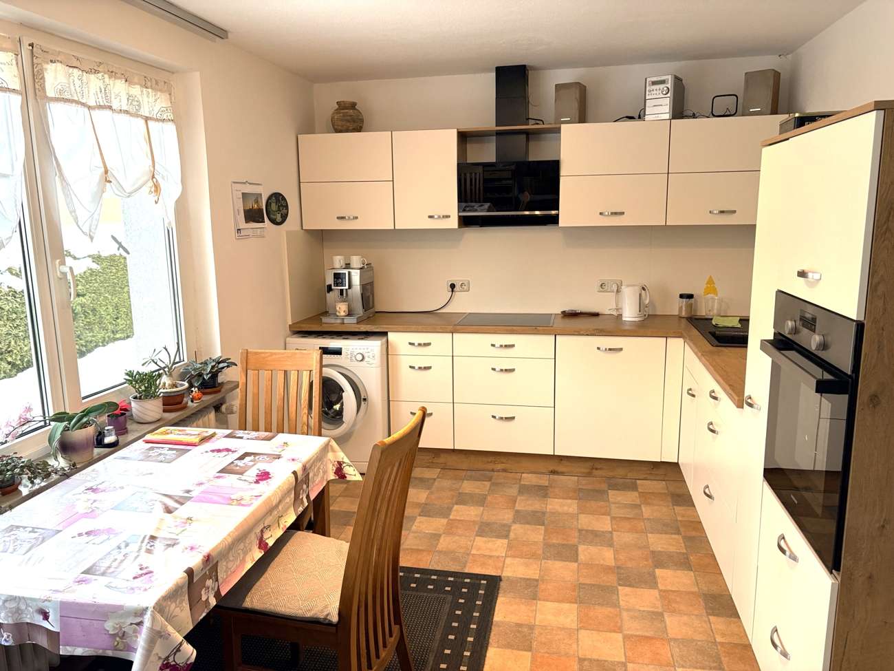 Immobilie in Marktleugast - Ein Haus – alle Freiheiten: Modernisiertes Wohndomizil für Familien oder Mehrgenerationen - Bild 12