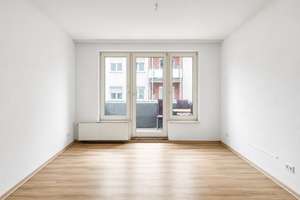 Frisch sanierte 3-Zimmer-Wohnung mit Balkon – Erstbezug nach Sanierung