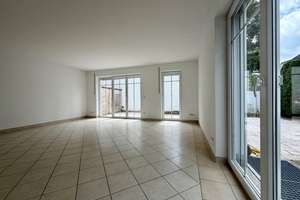 Stilvolle, gepflegte  3-Zimmer-Erdgeschosswohnung mit Terrasse und Garten. Waldtrudering – Lachenmeyrstraße 4, 81827 Waldtrudering, München – Vorschaubild 5
