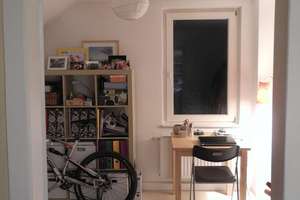 Gemütliche Drei-Zimmer-Dachgeschoss-Wohnung in Stuttgart Bad-Cannstatt – Die vollständige Adresse der Immobilie erhältst du vom Anbieter., 70372 Cannstatt-Mitte, Stuttgart – Vorschaubild 3