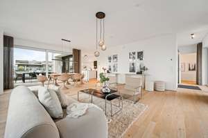 Exklusives Penthouse mit über den Dächern von Wiesbaden – Die vollständige Adresse der Immobilie erhältst du vom Anbieter., 65189 Südost, Wiesbaden – Vorschaubild 2