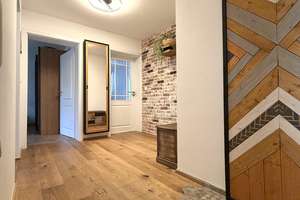 Sanierte 2-Zimmer-Wohnung mit Stellplatz - provisionsfrei!