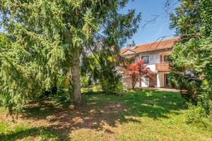 AIGNER - Familienglück mit Südgarten und viel Potenzial! – Die vollständige Adresse der Immobilie erhältst du vom Anbieter., 81825 Gartenstadt Trudering, München – Vorschaubild 2