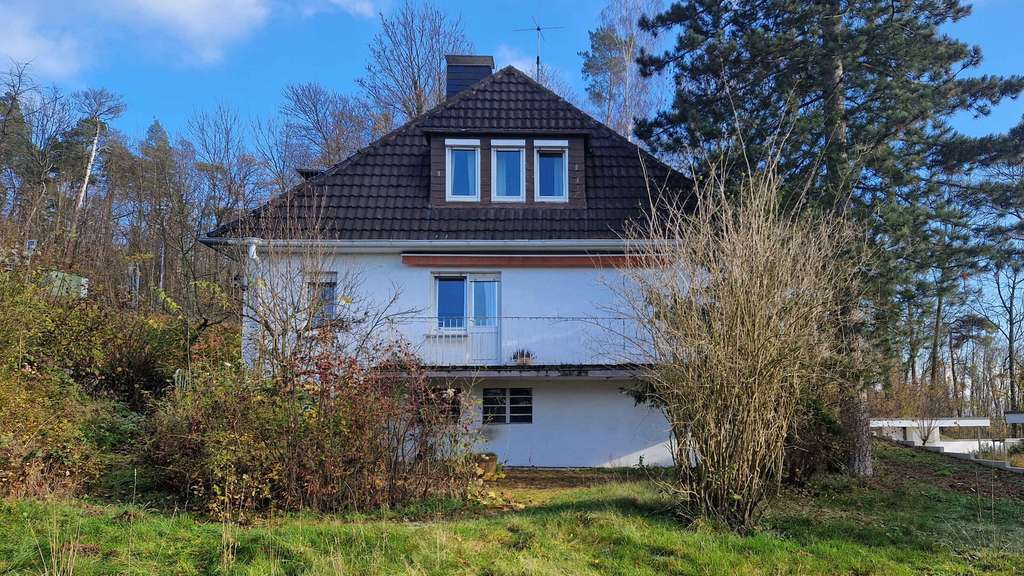 Immobilie in Höxter - Einfamilienhaus mit herrlichem Ausblick - Bild 2