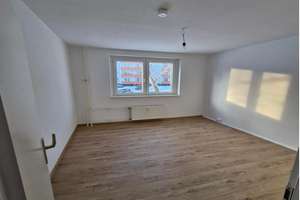 Helle und moderne 2-Zimmer-Wohnung in Magdeburg mit Balkon – Breitscheidstraße 35, 39114 Herrenkrug, Magdeburg – Vorschaubild 3