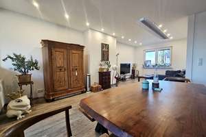 Haus-im-Haus-Feeling. Großzügige Maisonettewohnung im 2-Familienhaus mit Balkon und Dachloggia – Die vollständige Adresse der Immobilie erhältst du vom Anbieter., 42655 Solingen-Mitte, Solingen – Vorschaubild 6