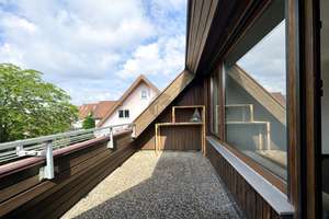 WOHNEN MIT WEITBLICK: CHARMANTE MAISONETTE IN STUTTGART-ZUFFENHAUSEN – Die vollständige Adresse der Immobilie erhältst du vom Anbieter., 70435 Zuffenhausen-Mitte, Stuttgart – Vorschaubild 3