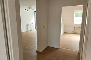 Renovierte 3 Zimmer Dachgeschosswohnung, Balkon, und TG Stellplatz in Sontheim – Güldensteinstr. 127, 74081 Sontheim, Heilbronn – Vorschaubild 3