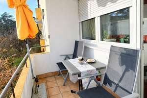 Modern. Wertig. Einladend. Hochwertige 2-Zimmer-Wohnung mit Balkon - Bezugsfrei ab sofort – Linkstraße 49, 80933 Lerchenau-Ost, München – Vorschaubild 1