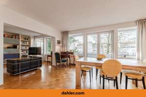 Lichtdurchflutete Wohnung mit großzügiger Loggia und modernem Wohngefühl