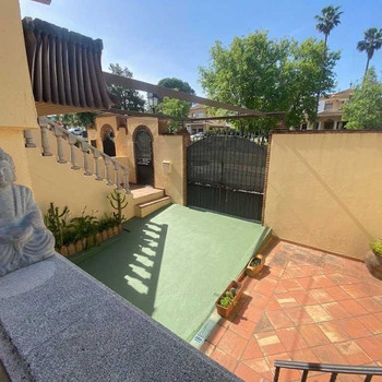Schönes Reihenhaus mit 4 Schlafzimmern und Garten in der Gegend von Santa Rosa