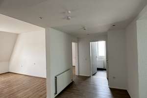 kernsaniert - 3 Zi - Dachterrasse - EBK - HN Süd - über den Dächern der Stadt – WIlhelmstraße 58, 74074 Heilbronn, Heilbronn – Vorschaubild 2