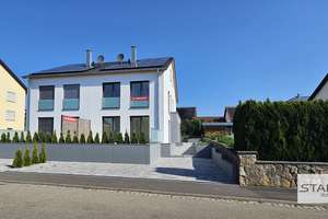 Erstbezug: Moderne Doppelhaushälfte mit Garten, Wärmepumpe und viel Platz für die Familie