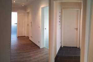Moderne, großzügige Stadtwohnung mit Balkon in Siegen  – 57072 Siegen, Siegen – Vorschaubild 2