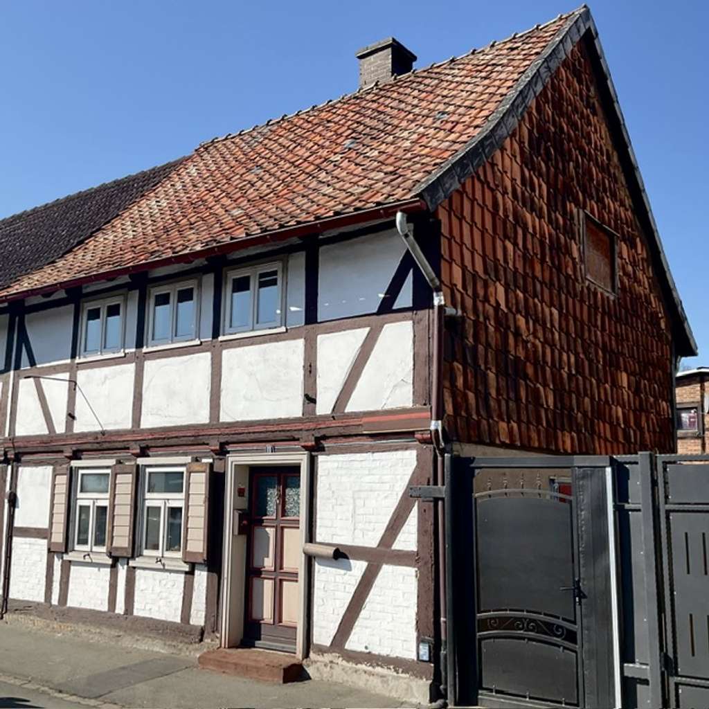 Immobilie in Schladen-Werla - Charmantes Fachwerkhaus mit Scheune und Werkstatt-vielseitige Nutzungsmöglichkeiten auf Resthof - Bild 2