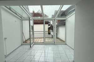 *Kapitalanleger aufgepasst* Wohn-Ensemble mit 4 separaten Wohnungen und Doppelgarage – Marktstr. 2b, 60388 Frankfurt am Main – Vorschaubild 8