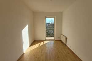 Sonnige 3 Zimmerwohnung - moderne Einbauküche - Balkon – Augustusburger Straße 149, 9126 Chemnitz – Vorschaubild 12