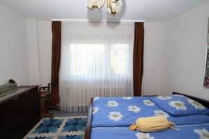 Zweifamilienhaus mit großzügigem Grundstück und Entwicklungspotential in Frankfurt-Harheim – 60437 Harheim, Frankfurt am Main – Vorschaubild 8