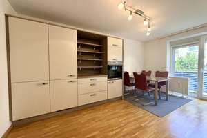 Stilvolle 2-Zi-WE mit großer Wohnküche u. EBK, Parkett, Balkon in beliebter Wohnlage / Stadtfeld-Ost – 39108 Stadtfeld Ost, Magdeburg – Vorschaubild 11
