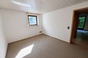 Naturnahe 3-Zimmer-Souterrainwohnung mit großer Terrasse & Fußbodenheizung, sofort bezugsbereit – Die vollständige Adresse der Immobilie erhältst du vom Anbieter., 96450 Mitte, Coburg – Vorschaubild 10