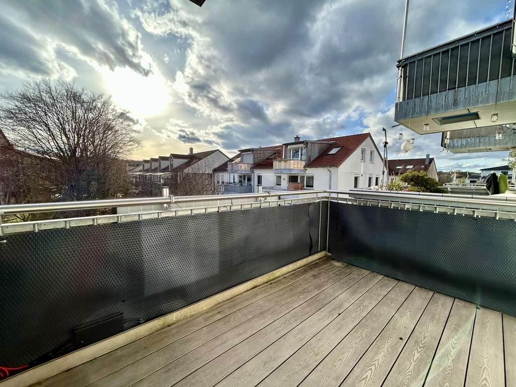 Immobilie in Kirchseeon - STILVOLL & ZENTRAL- Traumhafte 4 Zimmer-Maisonette- Wohnung mit TOP Ausstattung !!!  - Bild 2