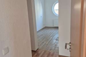 MODERN GESCHNITTENE 2 ZIMMER-WOHNUNG IN RUHIGER LAGE! – Meußlitzer Straße 152, 1259 Kleinzschachwitz, Dresden – Vorschaubild 9