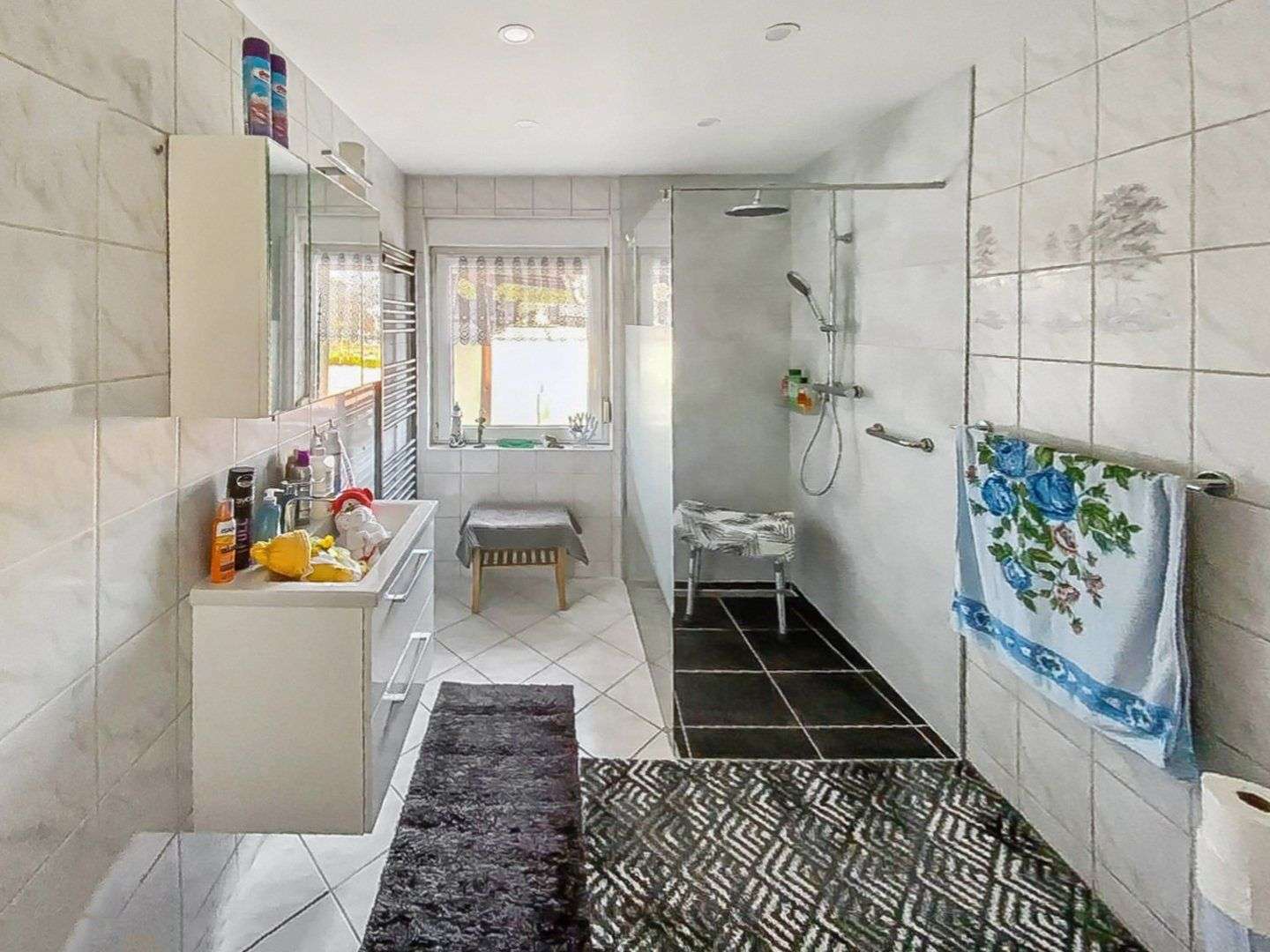 Immobilie in Schwarzheide - Modernes Einfamilienhaus mit 8 Zimmern in Schwarzheide - Bild 3