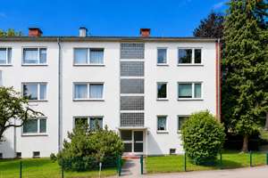 Renovierungsbedürftige 2-Zimmerwohnung in Langenhorn – Die vollständige Adresse der Immobilie erhältst du vom Anbieter., 22415 Langenhorn, Hamburg – Vorschaubild 1