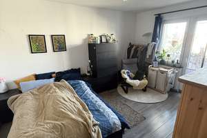  2-Zimmer-Wohnung mit Balkon inkl. Einbauküche – Top-Anbindung Nähe MHH/Kleefeld
